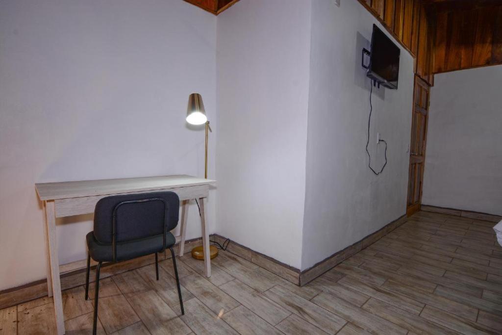 Cabanas Roca Verde Monteverde Eksteriør billede