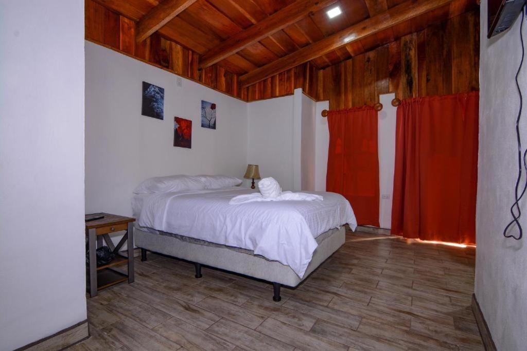 Cabanas Roca Verde Monteverde Eksteriør billede