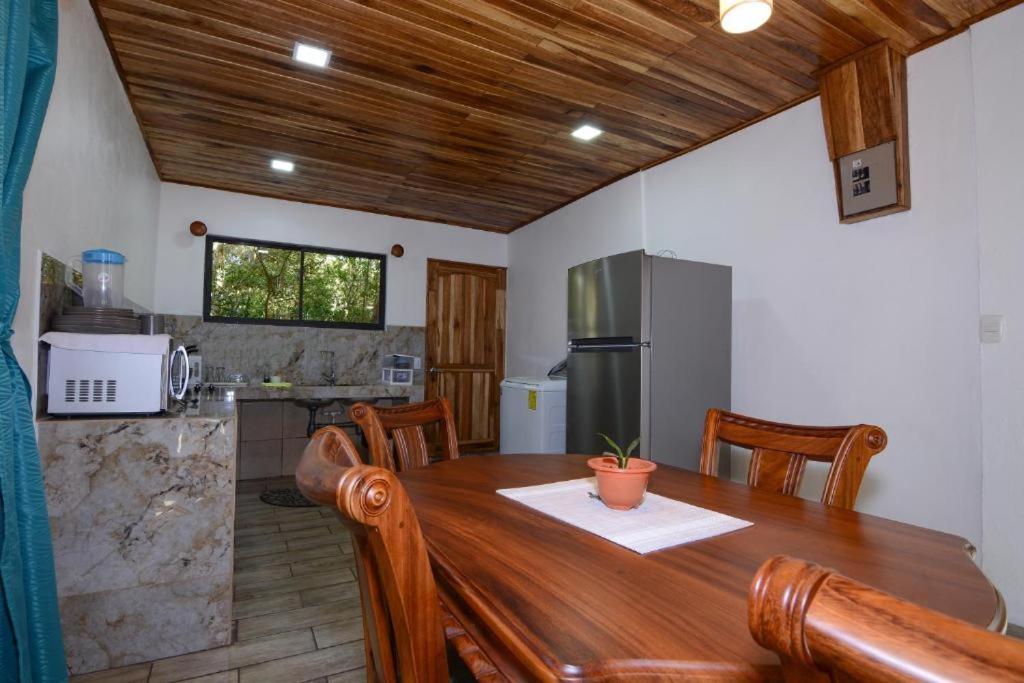 Cabanas Roca Verde Monteverde Eksteriør billede