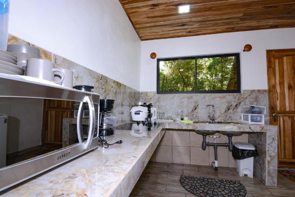 Cabanas Roca Verde Monteverde Eksteriør billede
