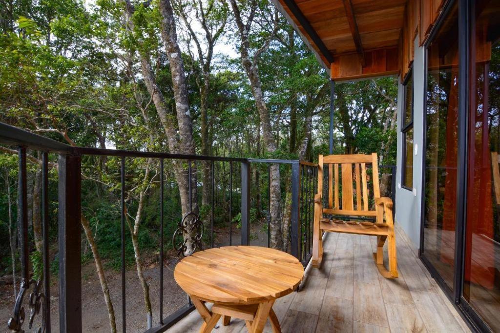 Cabanas Roca Verde Monteverde Eksteriør billede